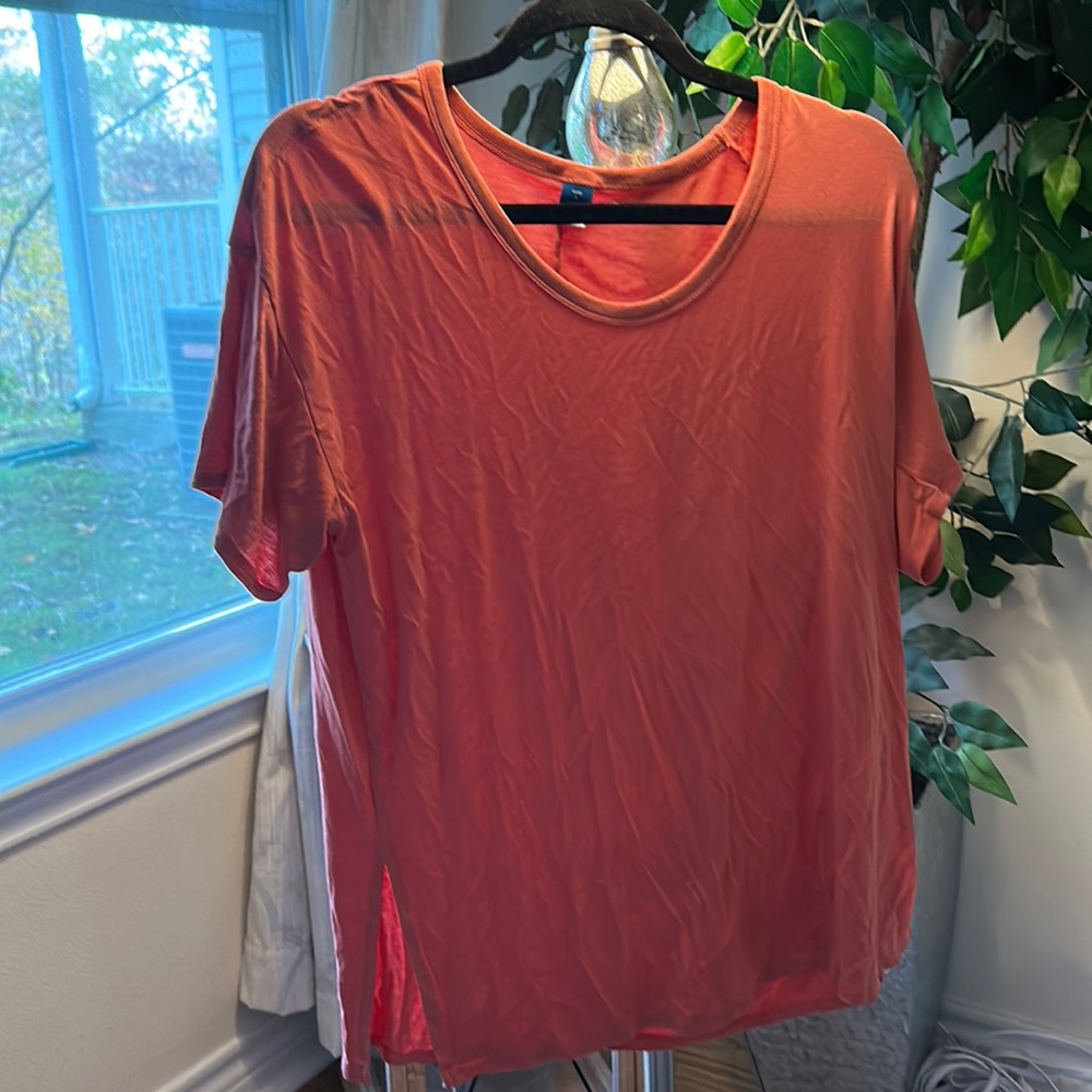 Burnt orange short sleeve top
